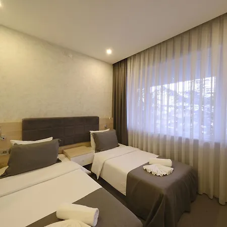 Leto Hotel 3*