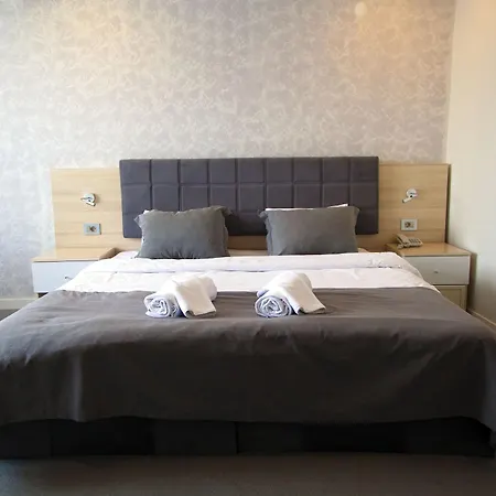 Hotel Leto 3*