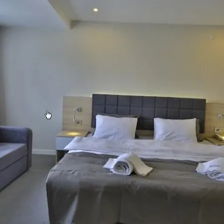 Hotel Leto 3*